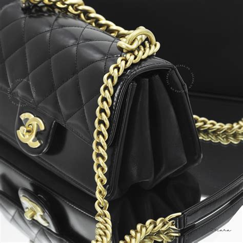 chanel gold chain handbag|chanel bag with gold hardware.